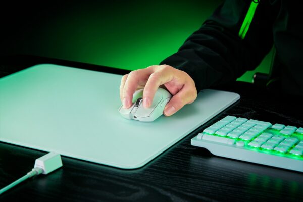 Razer Viper V3 Pro Ultra-lightweight Wireless Symmetrical Esports White Gaming Mouse With Optical Mouse Switches Gen-3 ( RZ01-05120200-R3A1 ) - Image 5