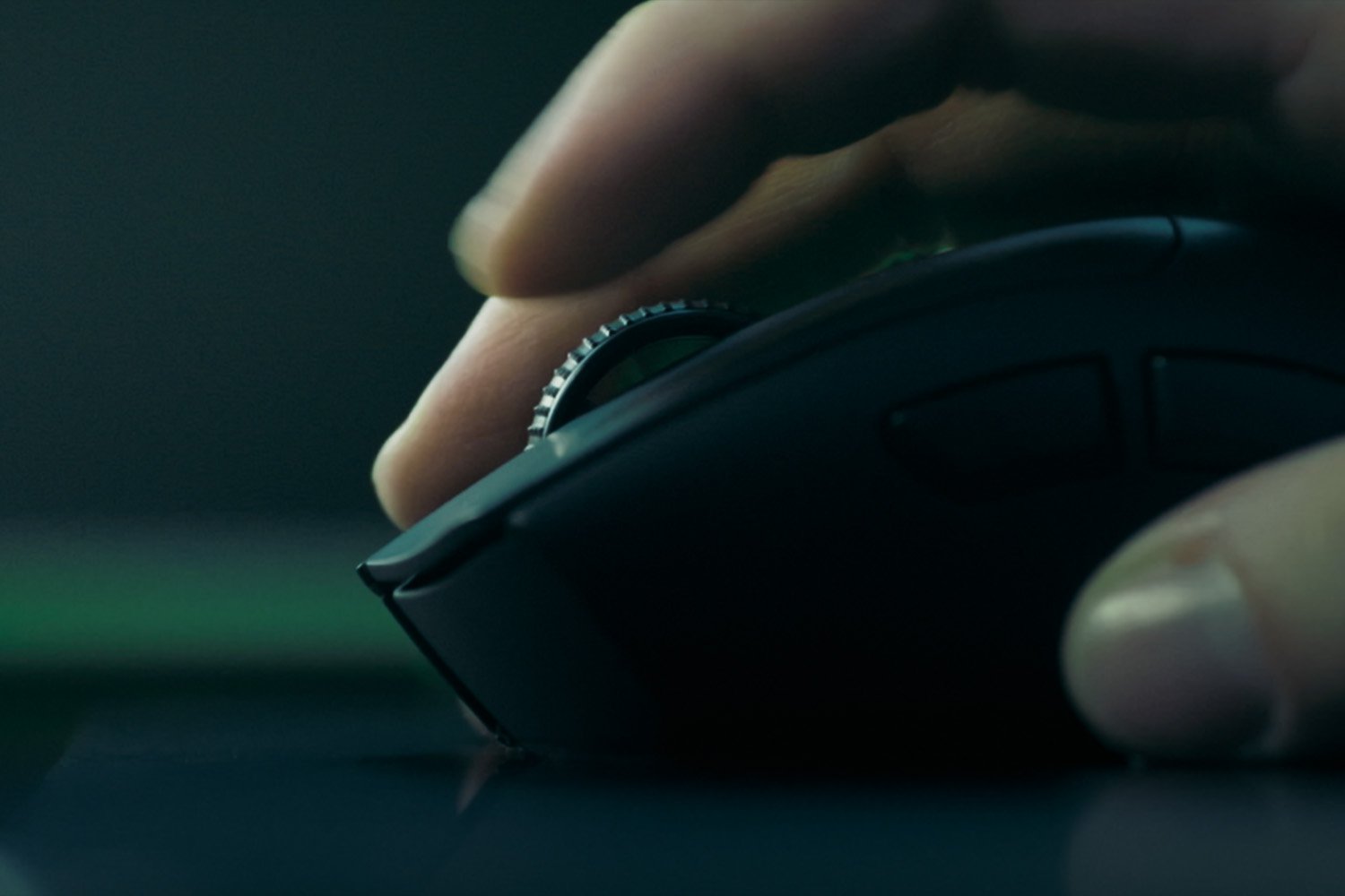 Razer DeathAdder V4 Pro Ultra-lightweight Ergonomic Wireless Esports Black Gaming Mouse With Razer Optical Scroll Wheel ( RZ01-05330100-R3A1 ) - Image 7